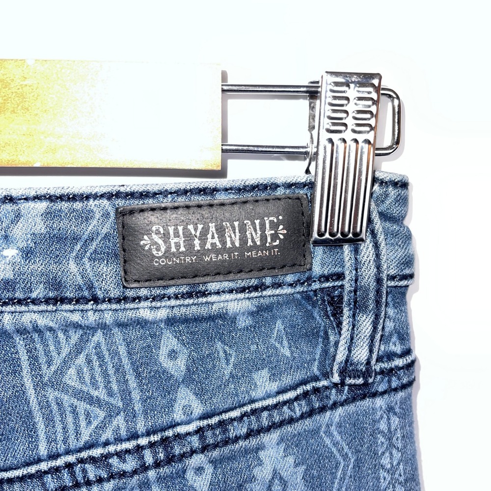 Shyanne Western Jeans Aztec Bell Bottoms Size 28 - Picture 5 of 8